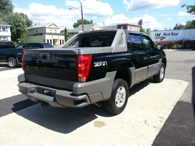 Chevrolet Avalanche 2002 photo 1