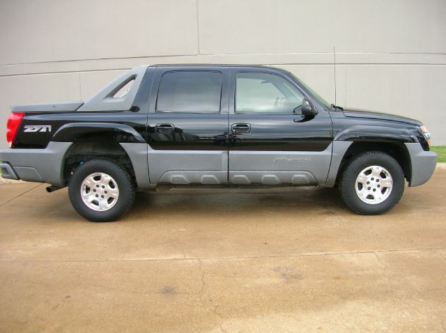 Chevrolet Avalanche 2002 photo 1