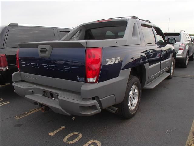 Chevrolet Avalanche 2002 photo 2