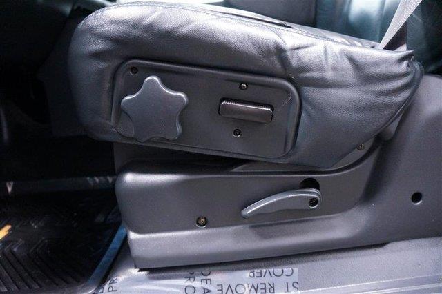 Chevrolet Avalanche 2002 photo 4