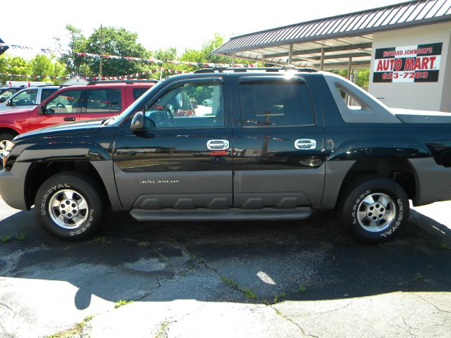 Chevrolet Avalanche C350 4dr Sdn 3.5L Sport RWD Sedan Pickup Truck
