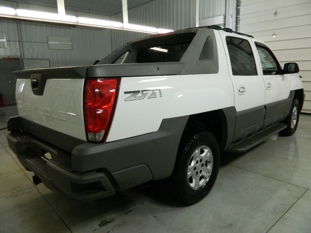 Chevrolet Avalanche 2002 photo 1