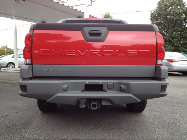 Chevrolet Avalanche 2002 photo 2