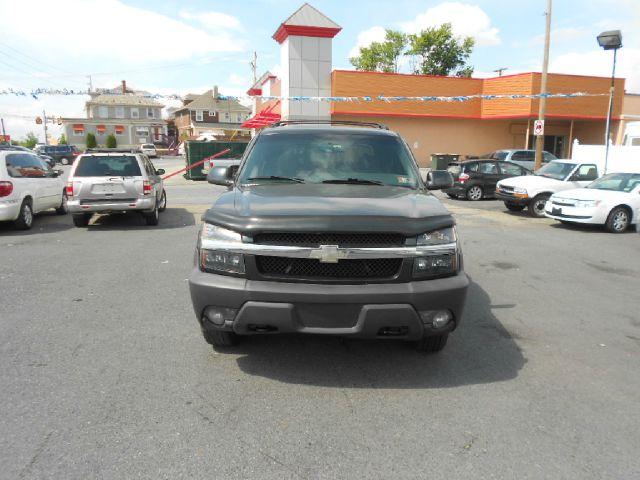 Chevrolet Avalanche 2003 photo 2