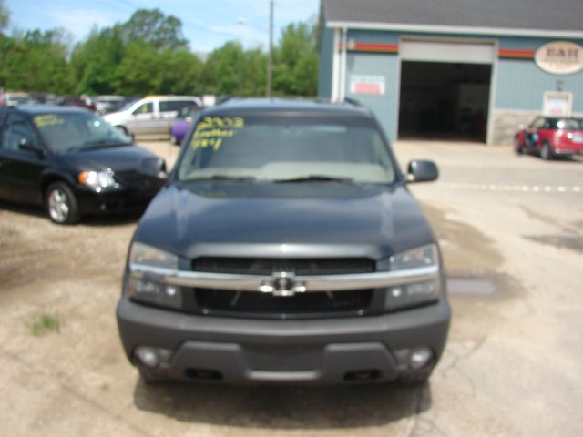 Chevrolet Avalanche C350 4dr Sdn 3.5L Sport RWD Sedan Pickup Truck