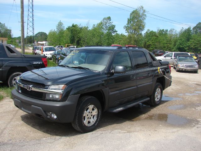 Chevrolet Avalanche 2003 photo 2