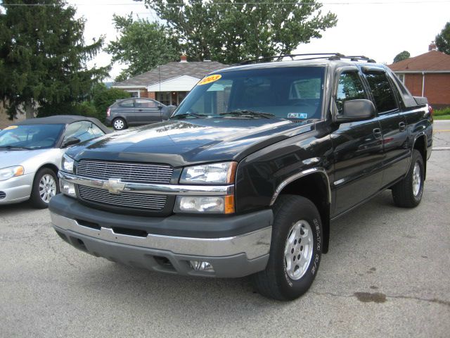 Chevrolet Avalanche C350 4dr Sdn 3.5L Sport RWD Sedan Pickup Truck
