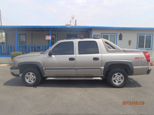 Chevrolet Avalanche 2003 photo 4