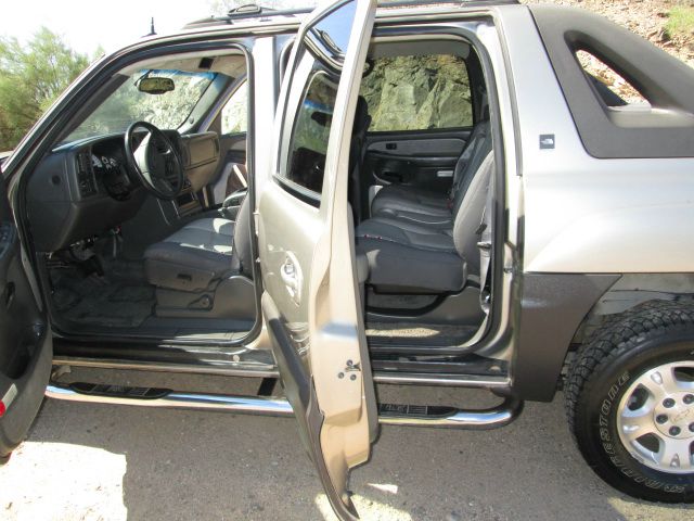Chevrolet Avalanche 2003 photo 1