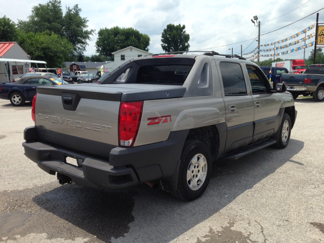 Chevrolet Avalanche 2003 photo 1