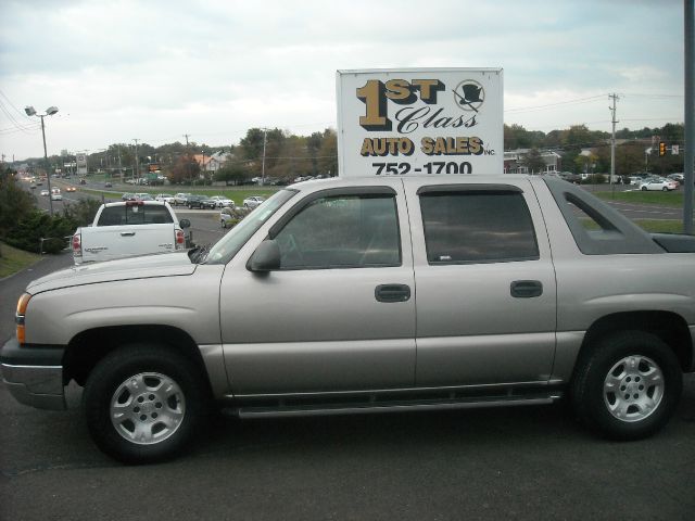 Chevrolet Avalanche 2003 photo 1