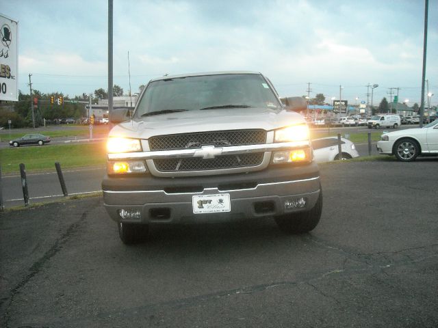 Chevrolet Avalanche 2003 photo 3