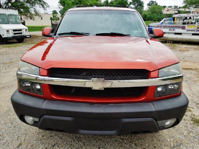 Chevrolet Avalanche 2003 photo 2