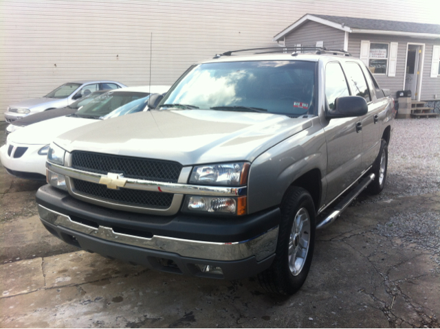 Chevrolet Avalanche 2003 photo 1