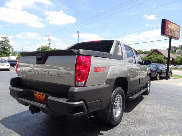 Chevrolet Avalanche 2003 photo 1
