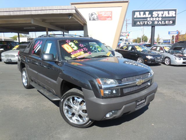Chevrolet Avalanche 2003 photo 2