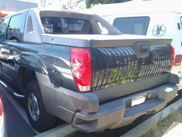 Chevrolet Avalanche C350 4dr Sdn 3.5L Sport RWD Sedan Pickup Truck