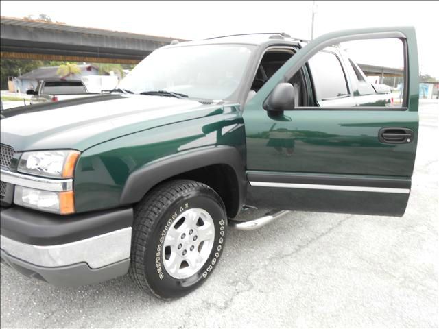 Chevrolet Avalanche 2004 photo 2