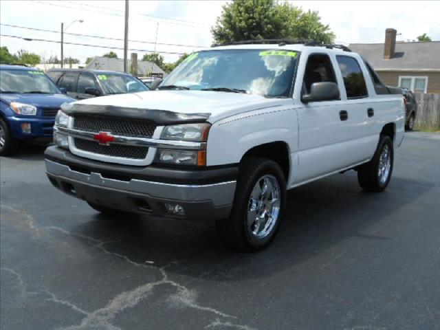 Chevrolet Avalanche 2004 photo 1