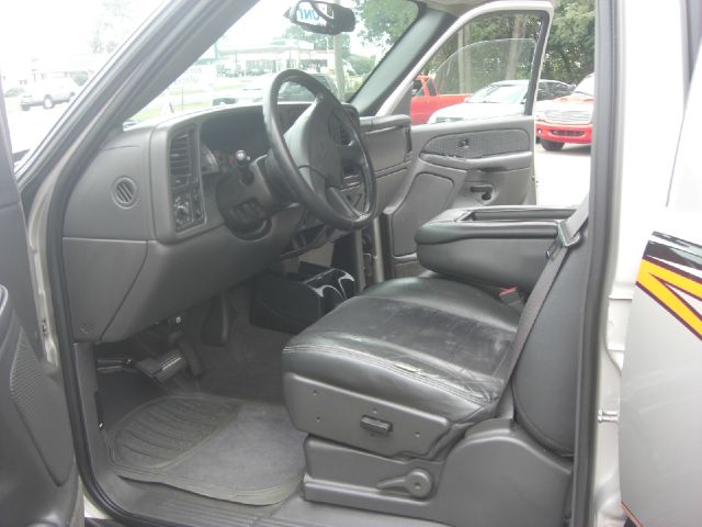 Chevrolet Avalanche 2004 photo 1