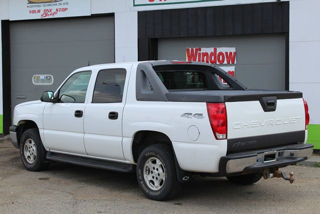 Chevrolet Avalanche 2004 photo 2