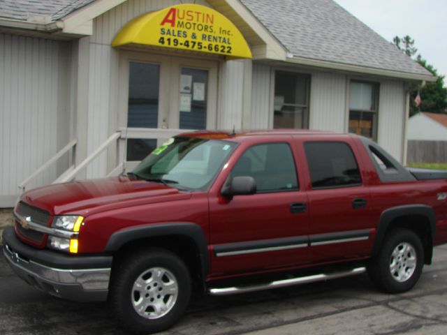 Chevrolet Avalanche 2004 photo 3