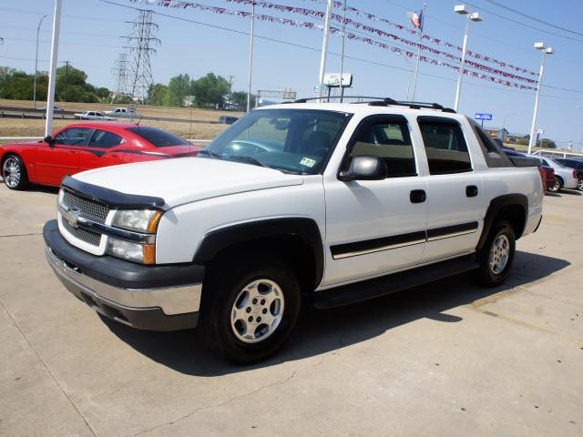 Chevrolet Avalanche 2004 photo 3