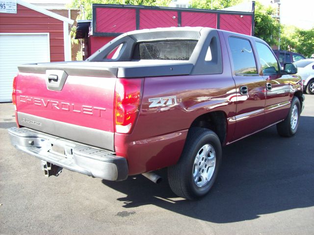 Chevrolet Avalanche 2004 photo 4