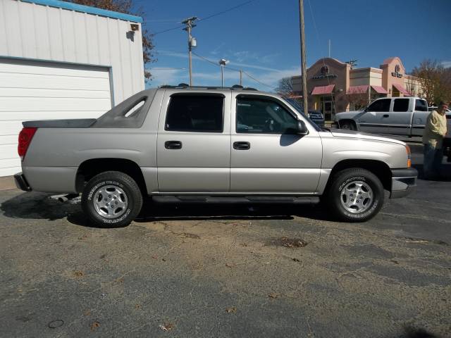 Chevrolet Avalanche 2004 photo 1