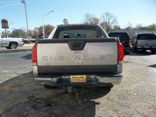 Chevrolet Avalanche 2004 photo 2