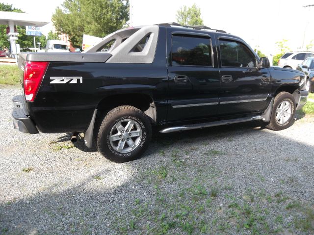 Chevrolet Avalanche 2004 photo 3