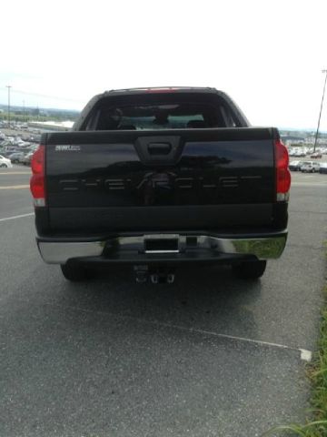 Chevrolet Avalanche C350 4dr Sdn 3.5L Sport RWD Sedan Pickup Truck