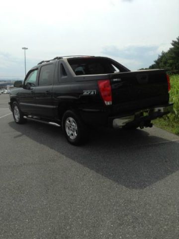 Chevrolet Avalanche 2004 photo 1