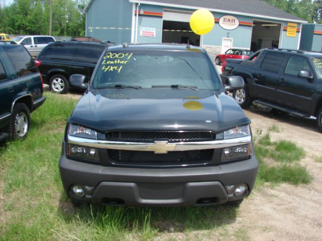 Chevrolet Avalanche C350 4dr Sdn 3.5L Sport RWD Sedan Pickup Truck