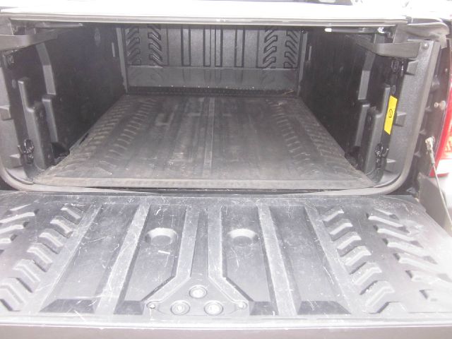 Chevrolet Avalanche 2004 photo 1