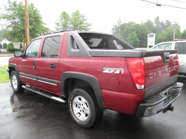 Chevrolet Avalanche 2004 photo 2