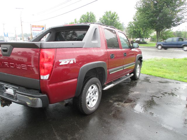 Chevrolet Avalanche 2004 photo 3