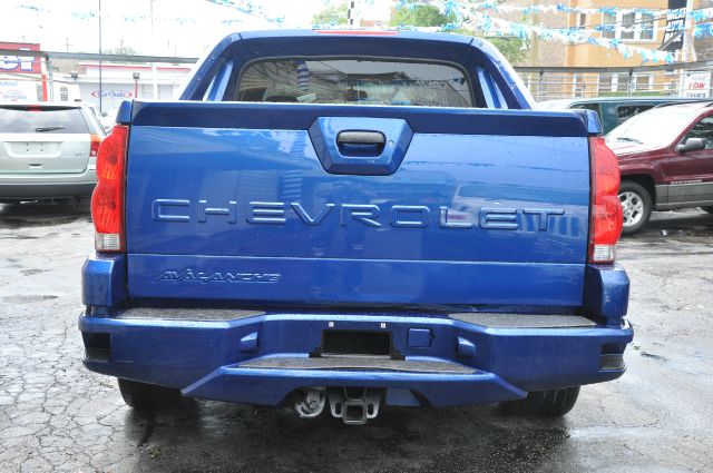 Chevrolet Avalanche 2004 photo 1