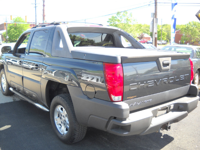 Chevrolet Avalanche 2004 photo 1