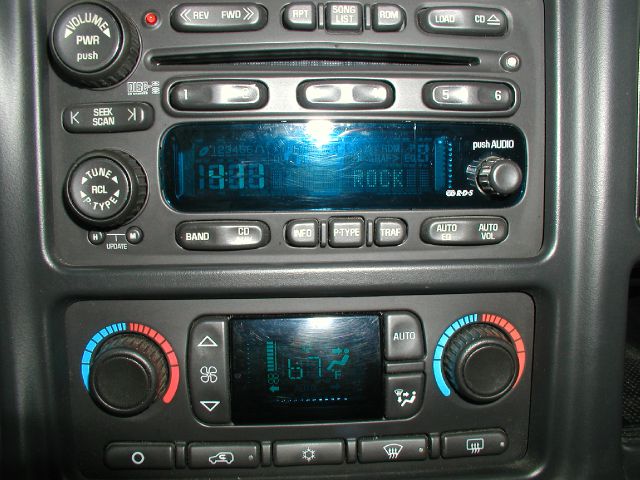 Chevrolet Avalanche C350 4dr Sdn 3.5L Sport RWD Sedan Pickup Truck