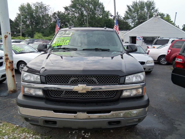 Chevrolet Avalanche C350 4dr Sdn 3.5L Sport RWD Sedan Pickup Truck