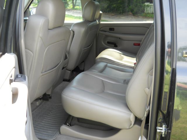 Chevrolet Avalanche 2005 photo 2