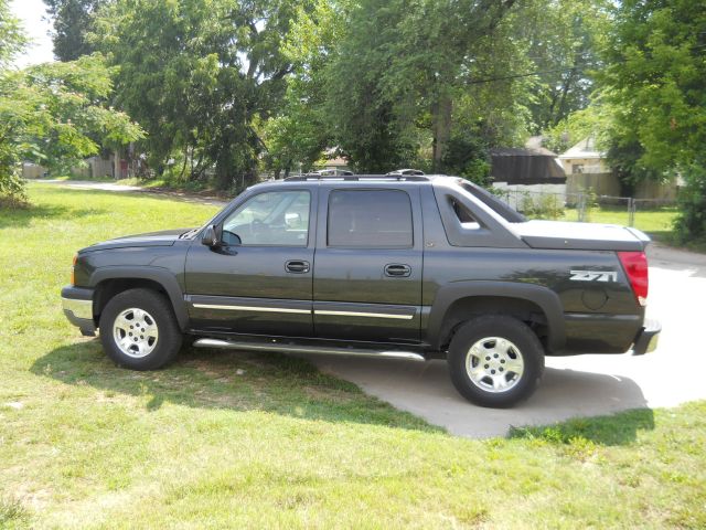 Chevrolet Avalanche 2005 photo 4