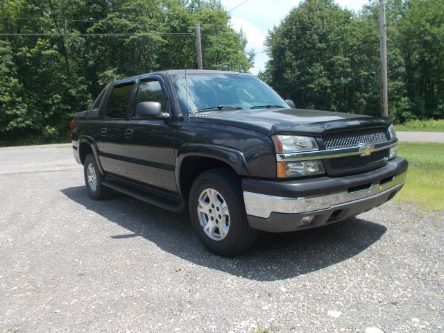 Chevrolet Avalanche C350 4dr Sdn 3.5L Sport RWD Sedan Pickup Truck