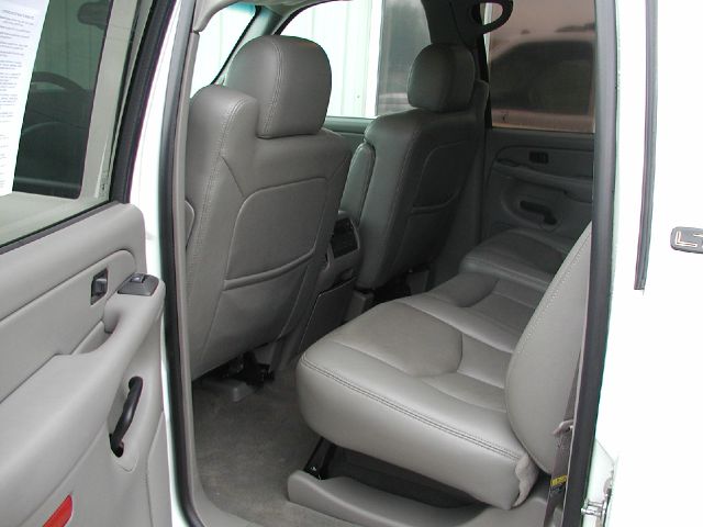 Chevrolet Avalanche 2005 photo 4