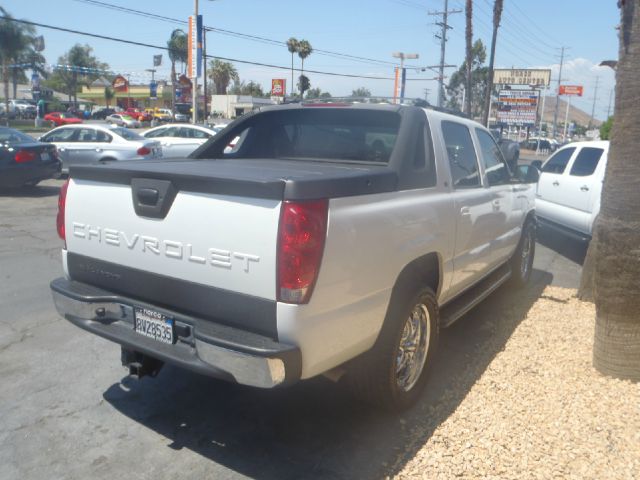 Chevrolet Avalanche C350 4dr Sdn 3.5L Sport RWD Sedan Pickup Truck