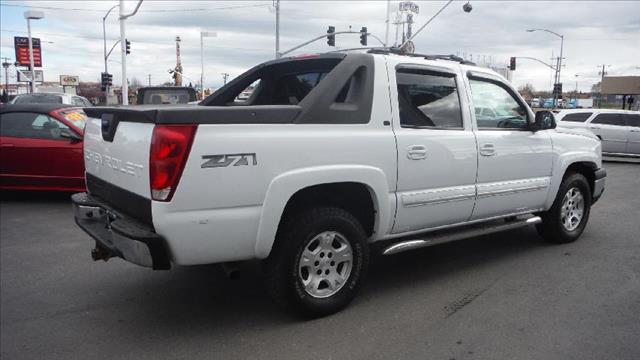 Chevrolet Avalanche 2006 photo 3