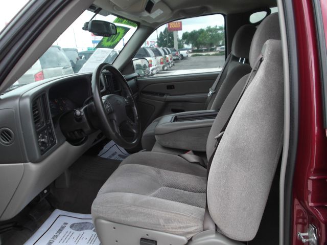 Chevrolet Avalanche C350 4dr Sdn 3.5L Sport RWD Sedan Pickup Truck