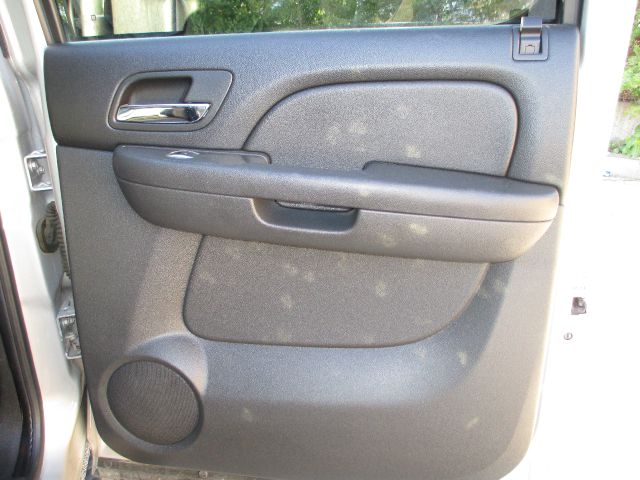 Chevrolet Avalanche Lariat Super Duty Pickup Truck