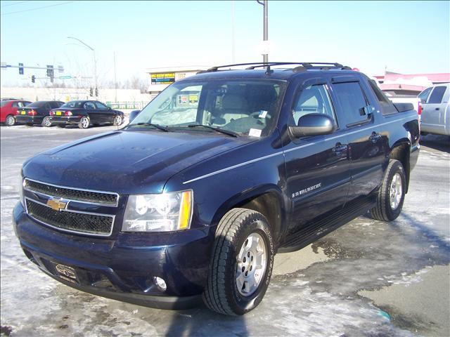 Chevrolet Avalanche Lariat Super Duty Pickup
